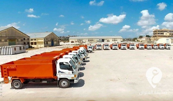 صندوق إعادة إعمار درنة يُسلم 5 مدن في الجبل الأخضر سيارات مجهزة لنقل القمامة - 452953815 122174203838173796 6191969582768009374 n