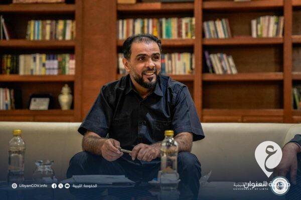 خلال لقائه العريبي وعبدالنبي.. حماد: الحكومة تولي اهتماما كبيرا بملف الكهرباء - 453151151 474122488585515 3702593097189820647 n