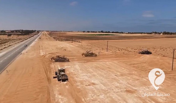 تمهيداً لإنشائه.. إزالة المخالفات المجانبة لموقع الطريق الدولي السريع "سرت -أبوهادي -الجفرة" - 453616470 475194218478342 1082282542899784244 n 1