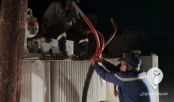 شركة الكهرباء: نسابق الزمن لإعادة التيار الكهربائي إلى مرزق 