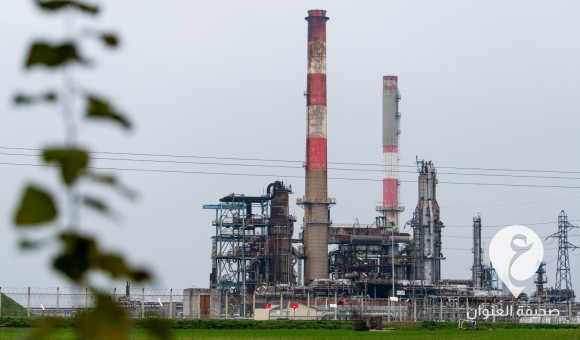 استقرار أسعار النفط وسط توقعات ضعف الطلب