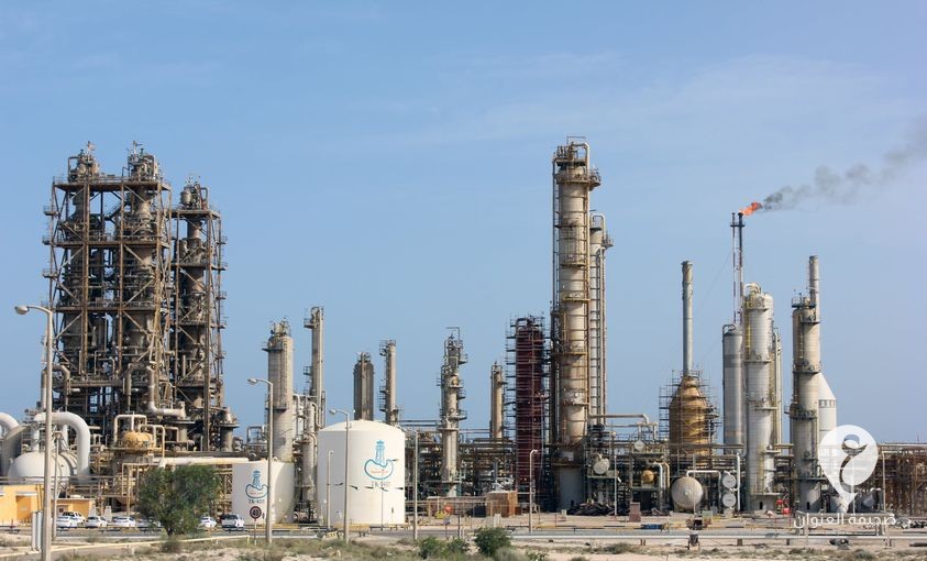 شركة سرت للنفط والغاز تبدأ تخفيضا تدريجيا للإنتاج - شركة سرت