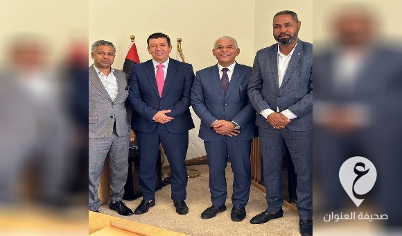 السعيدي يناقش إقامة مشاريع استثمارية تخدم مناطق الجنوب 