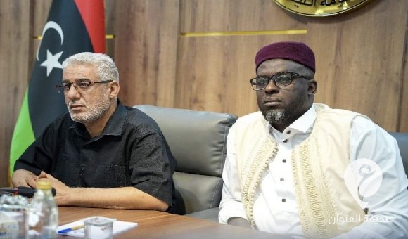 التباوي والضاوي يحضران اجتماعًا لمدراء الإدارات بوزارة الهجرة 