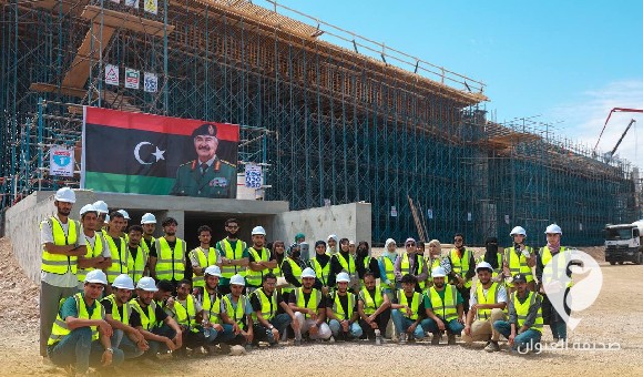 بلقاسم خليفة يطلق مبادرة إدماج طلبة كلية الهندسة جامعة درنة في إعادة الإعمار 