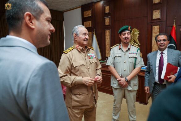 المشير حفتر يستقبل أعضاء مجلس إدارة معرض "ليبيا بيلد"  - 464672133 887486780230615 524358299130295508 n