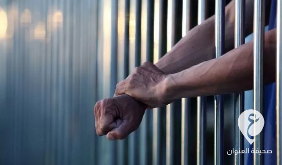 سوداني يبتز المواطنين في القوارشة بانتحال هوية ليبية