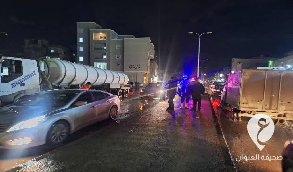 الحرس البلدي بنغازي ينفذ حملة لكسح تجمعات المياه نتيجة الأمطار الغزيرة 3 الحرس البلدي بنغازي ينفذ حملة لكسح تجمعات المياه نتيجة الأمطار الغزيرة