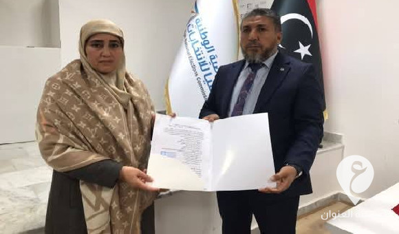المقطوف تسجل سابقة تاريخية بتوليها منصب عميد بلدية زلطن 