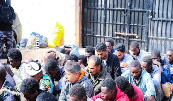 إنفاذ القانون تضبط 2738 مهاجراً غير شرعي خلال 2024 - psd elenwan 2 5