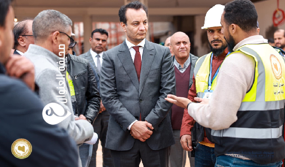 بلقاسم خليفة يتفقد مشروعات جامعة سرت 