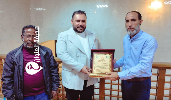 المدير التنفيذي للجهاز الوطني للتنمية يناقش عدد من المشاريع في بلدية البريقة 