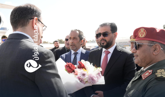 حماد يستقبل نائب رئيس وزراء بيلاروسيا في مطار بنينا الدولي 9 حماد يستقبل نائب رئيس وزراء بيلاروسيا في مطار بنينا الدولي - psd elenwan 18