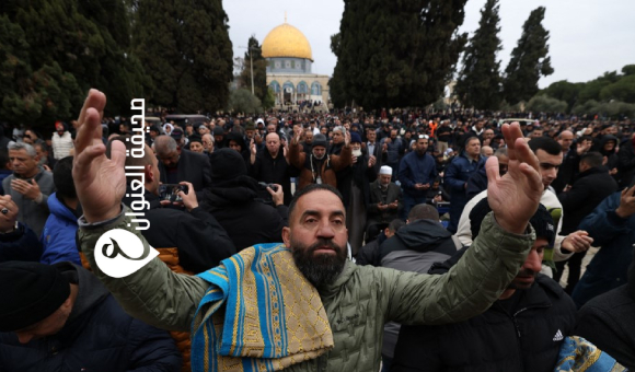 90 ألف يصلون الجمعة الأولى من رمضان في الأقصى وسط قيود قوات الاحتلال - psd elenwan 62