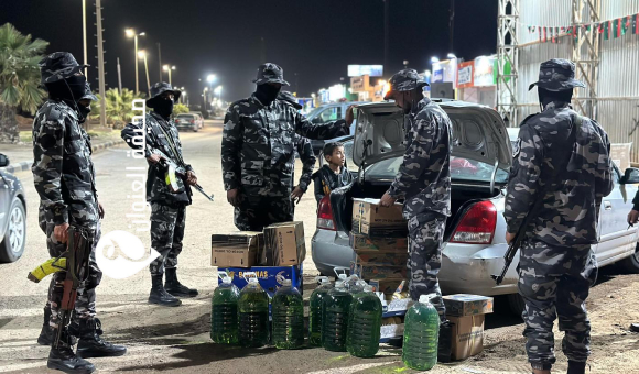 إدارة إنفاذ القانون تضبط محاولات تهريب في منفذ رأس اجدير الحدودي - psd elenwan 7 1