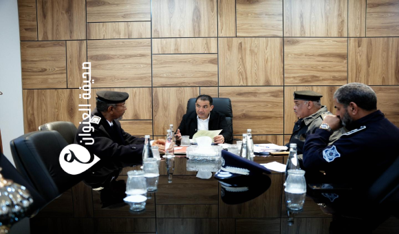 وزير الداخلية يبحث مع قيادات الوزارة سبل تعزيز سيادة القانون وحماية حقوق الإنسان 