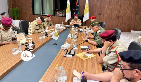 القيادة العامة تعقد اجتماعاً موسعاً لبحث تحديات العمل المالي في وحدات القوات المسلحة - psd elenwan 33