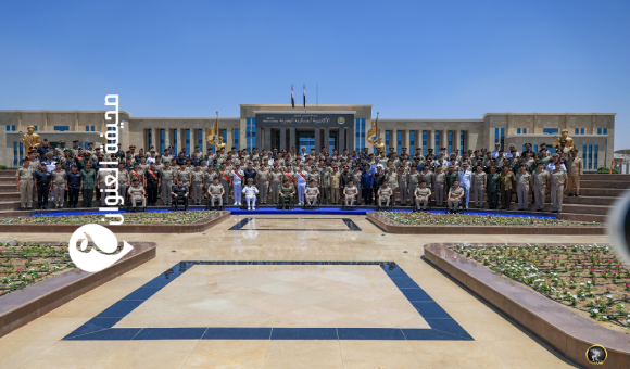 خلال تخريج دورة القادة والأركان.. رئيس أركان القوات البرية يشيد بمستوى الأكاديمية العسكرية المصرية - psd elenwan 20