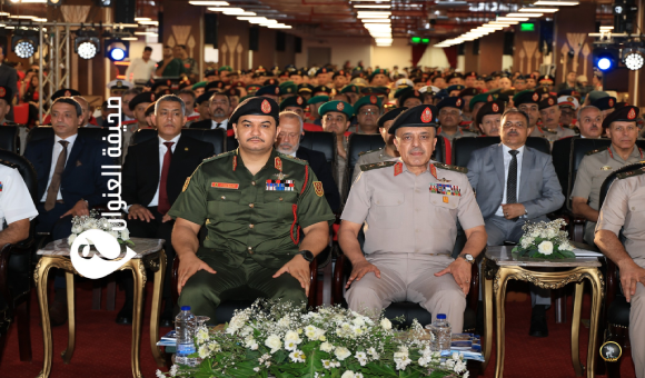 خلال تخريج دورة القادة والأركان.. رئيس أركان القوات البرية يشيد بمستوى الأكاديمية العسكرية المصرية - psd elenwan 21