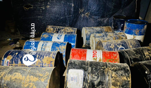 مديرية أمن الواحات تضبط 23 برميل وقود معدة للتهريب في جالو 1 مديرية أمن الواحات تضبط 23 برميل وقود معدة للتهريب في جالو - psd elenwan 28