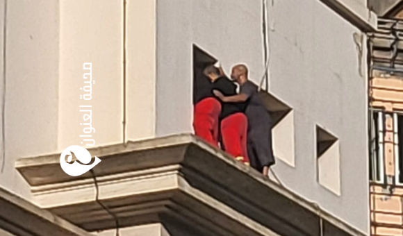 إنقاذ سيدة حاولت القفز من سطح مستشفى بطرابلس - psd elen9631wan