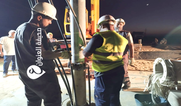 النهر الصناعي: إرساء مضخة البئر رقم (121) لرفع القدرة الإنتاجية لحقل السرير