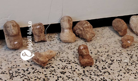 أخوان يسلمان قطعا أثرية ثمينة لمديرية أمن القبة - psd elenwan 2025 07 24T141413.181