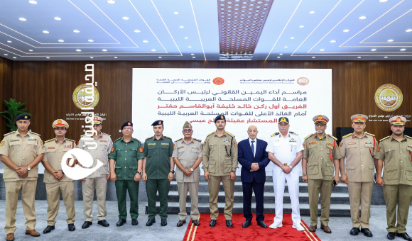 الفريق أول ركن خالد خليفة يؤدي اليمين الدستورية أمام رئيس مجلس النواب - psd elenwan 1 16