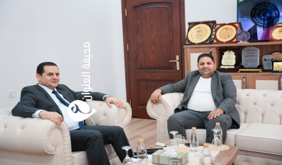 الحويج يبحث مع هيئة الإغاثة دعم النازحين وبرامج العودة الطوعية