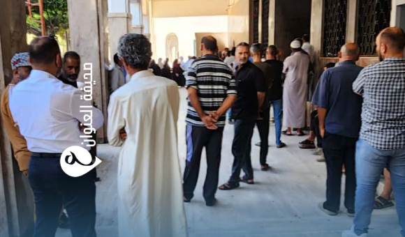 مواطنون ينتقدون ارتفاع رسوم السحب الآلي ويتهمون المصارف بـ"النهب المقنن" - psd elenwan 13