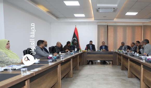 الحويج يؤكد ضبط إجراءات تجديد السجل التجاري وتنظيم النشاط التجاري والتأميني - psd elenwan 2 15