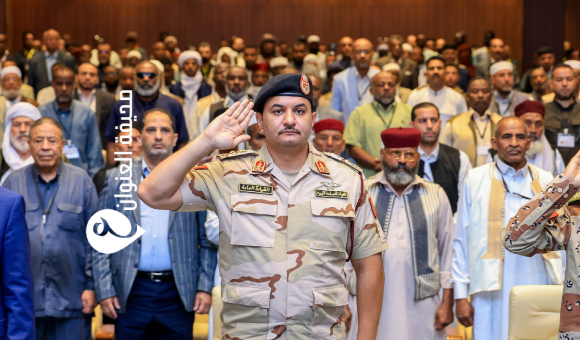 ضمن مبادرة “معًا من أجل الجنوب”.. نائب القائد العام يلتقي مشايخ وأعيان سبها 4 ضمن مبادرة “معًا من أجل الجنوب”.. نائب القائد العام يلتقي مشايخ وأعيان سبها - psd elenwan 2 34