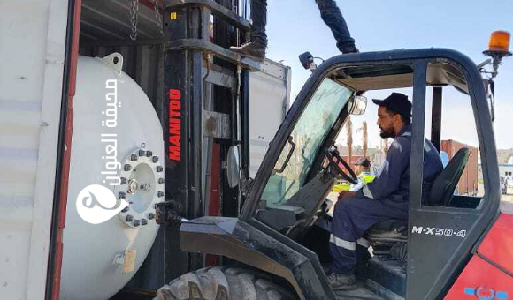 استلام 49 خزان غاز مسال ضمن مشروع المنصات الفورية لتعبئة أسطوانات الغاز 1 استلام 49 خزان غاز مسال ضمن مشروع المنصات الفورية لتعبئة أسطوانات الغاز - psd elenwan 5 21