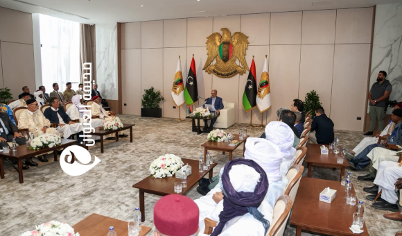 القائد العام يستقبل مشايخ وأعيان قبائل فزان ويؤكد أهمية توحيد الجهود لبناء مستقبل ليبيا 13 القائد العام يستقبل مشايخ وأعيان قبائل فزان ويؤكد أهمية توحيد الجهود لبناء مستقبل ليبيا - psd elenwan 8 6
