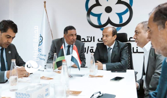 بحث عراقيل التجارة بين ليبيا ومصر في اجتماع ببنغازي - psd elenwan 2025 11 17T102111.921