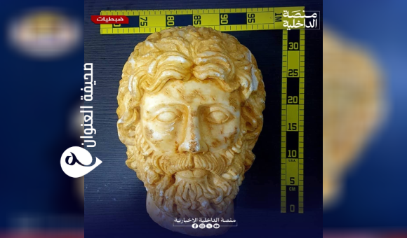 الشرطة السياحية تضبط شخصين وقطعة أثرية في شحات