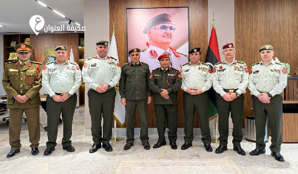 الأمين العام للقيادة العامة يناقش التعاون العسكري مع الأردن 