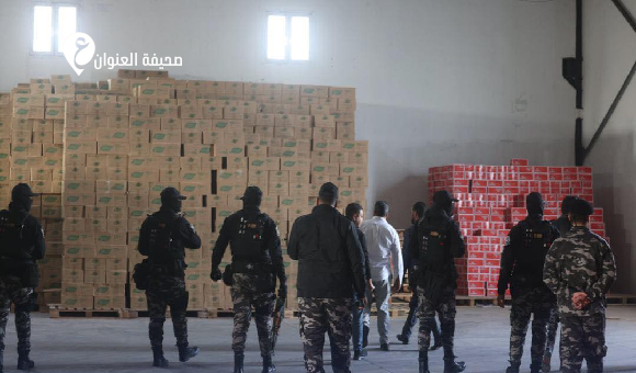 إنفاذ القانون تضبط 84 ألف صندوق زيت طهي في إحدى المخازن بمنطقة إنجيلة - psd elenwan 1 2026 02 05T222359.040