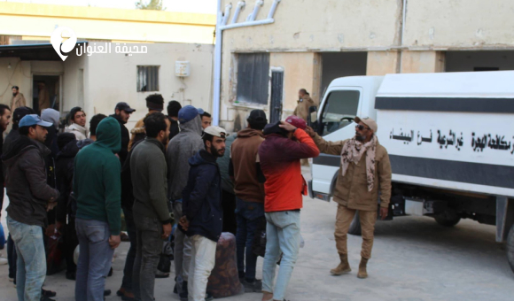 ترحيل 26 مهاجرًا غير شرعي عبر منفذ أمساعد - psd elenwan 2 5