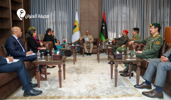 القائد العام يستقبل المبعوثة الأممية ويؤكد دعمه للمسار السياسي - psd elenwan 34