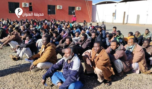 مكافحة الهجرة بالكفرة يرحّل 140 مهاجرًا تشاديًا بينهم مسجلون بقيود أمنية - psd elenwan 6 2