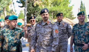 رئيس الأركان العامة يزور مدرسة تدريب الحرس الملكي الخاص في الأردن - psd elenwan 4 17
