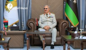 القائد العام يستقبل السفير البريطاني وكبير مستشاري وزارة الدفاع البريطانية - psd elenwan 2026 06 01T203827.108