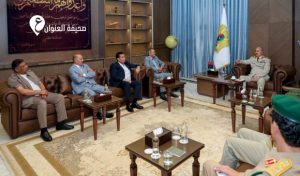 القائد العام يستقبل ممثلي (4+4) ويؤكد مواصلة جهود توحيد المؤسسة العسكرية - psd elenwan 2 16