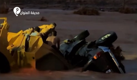 مصرع ثلاثة من عائلة واحدة جراء جرف السيول لسيارتهم قرب سوكنة - psd elenwan 2 23